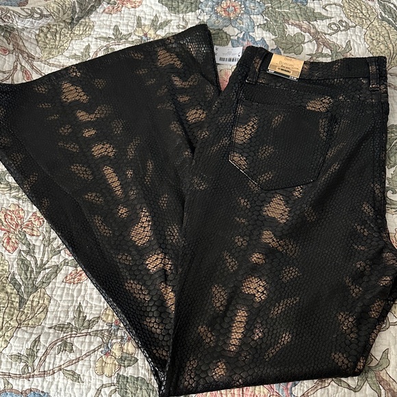 Rock & Roll Denim Denim - Rock&Roll Black Snake Print Bell Bottoms